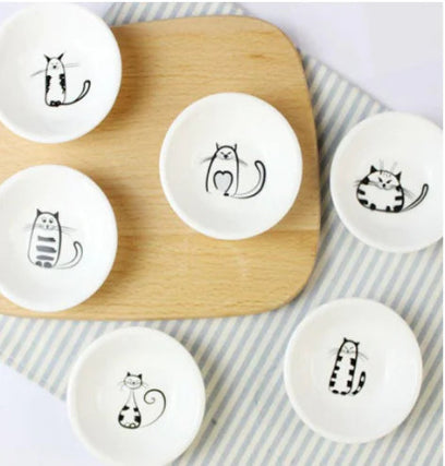 Set of 6 Charming Porcelain Cat Plates for snacks, sauces & dips