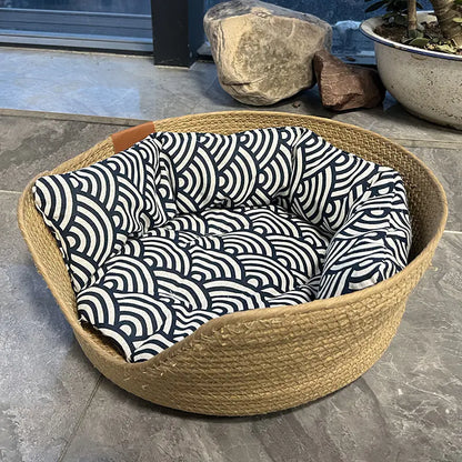 Japanese Style Woven Small Pet Bed – Breathable Comfort, Timeless Look