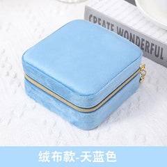 Compact Zipper Jewelry Box: Travel-Friendly Storage