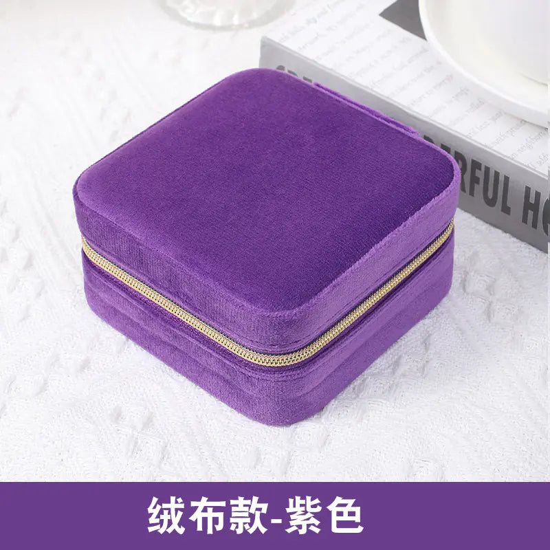Compact Zipper Jewelry Box: Travel-Friendly Storage