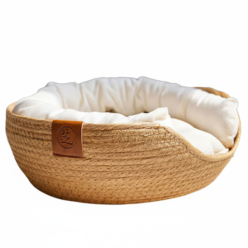 Japanese Style Woven Small Pet Bed – Breathable Comfort, Timeless Look