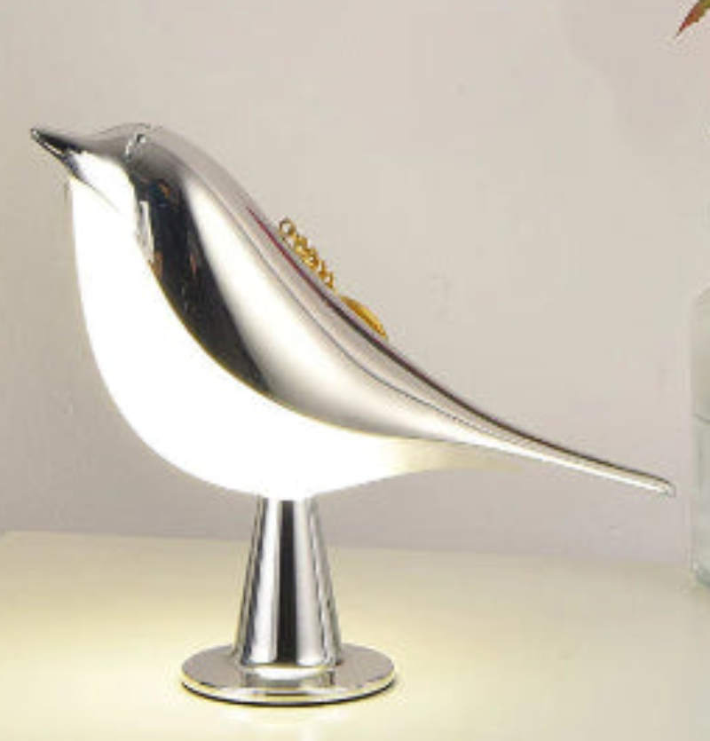 Magpie Aromatherapy Lamp – Light, Scent, and Charm in One