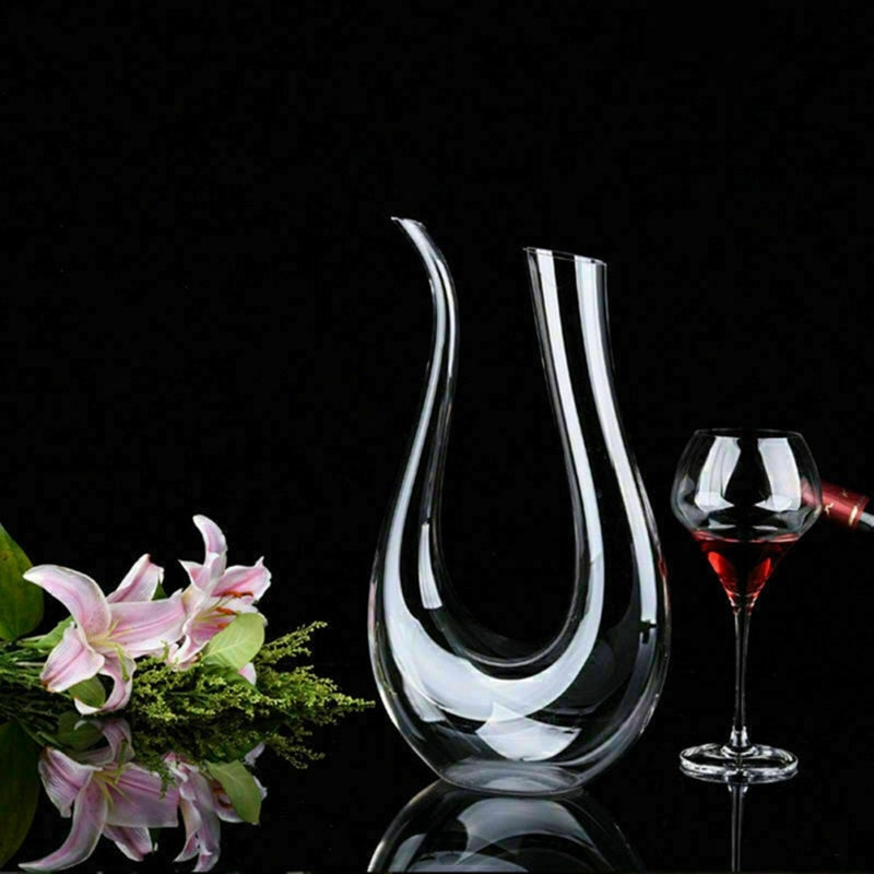Crystal U-Shaped Wine Decanter – Elegant, Stylish and Functional